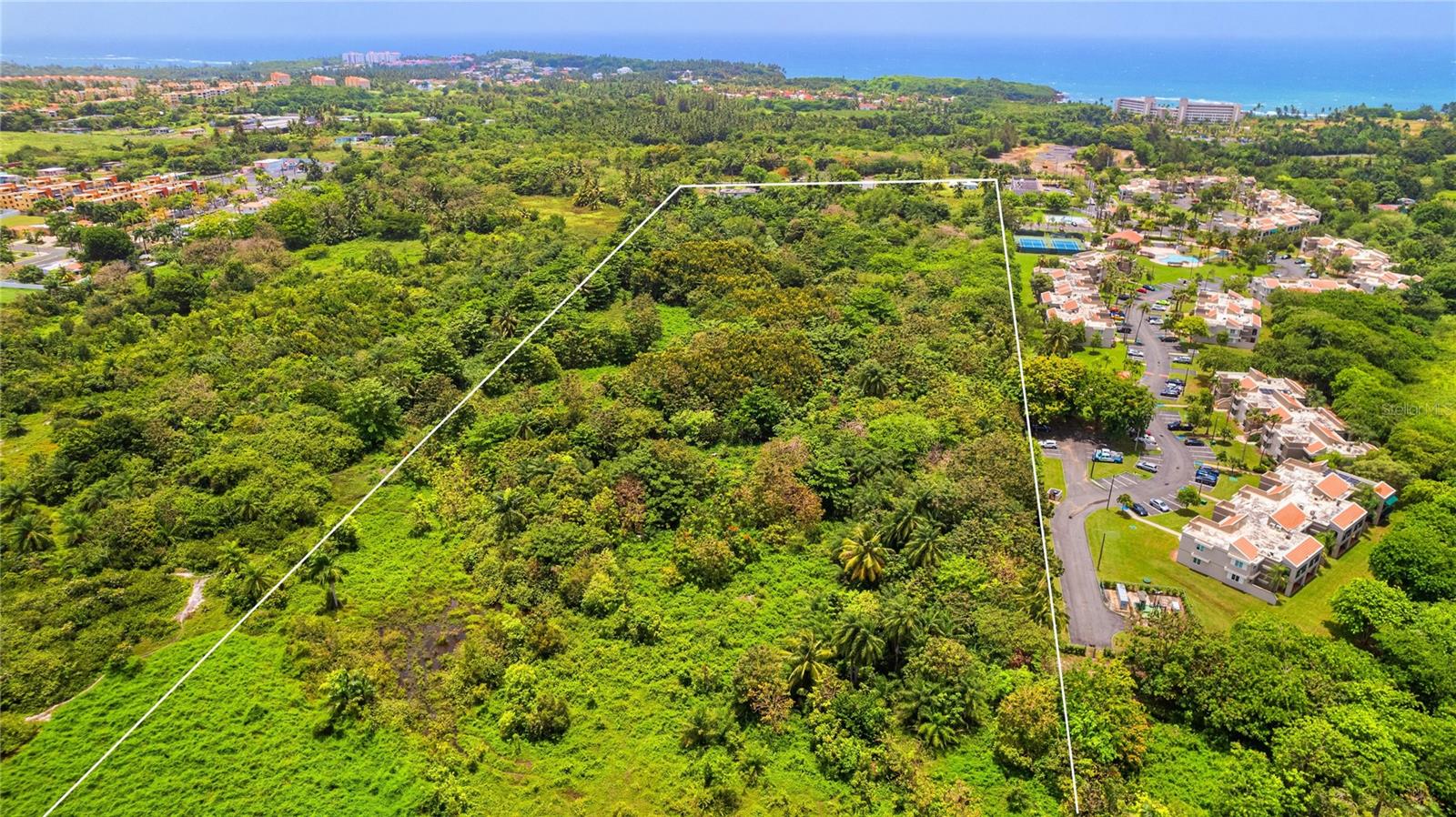 Photo of KM 13 PR-693 DORADO PR 00646
