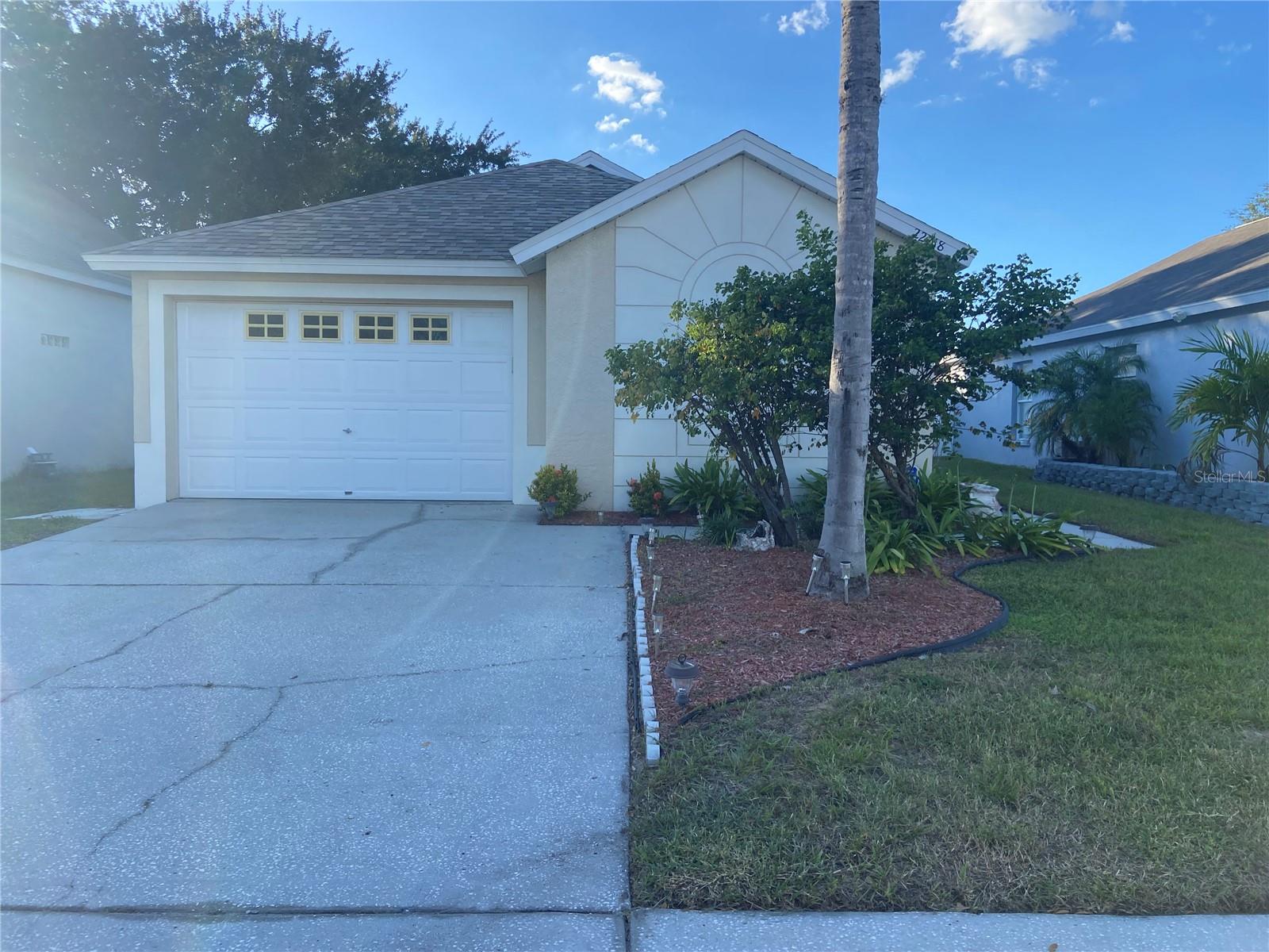 Photo of 22718 SAINT THOMAS CIRCLE LUTZ FL 33549