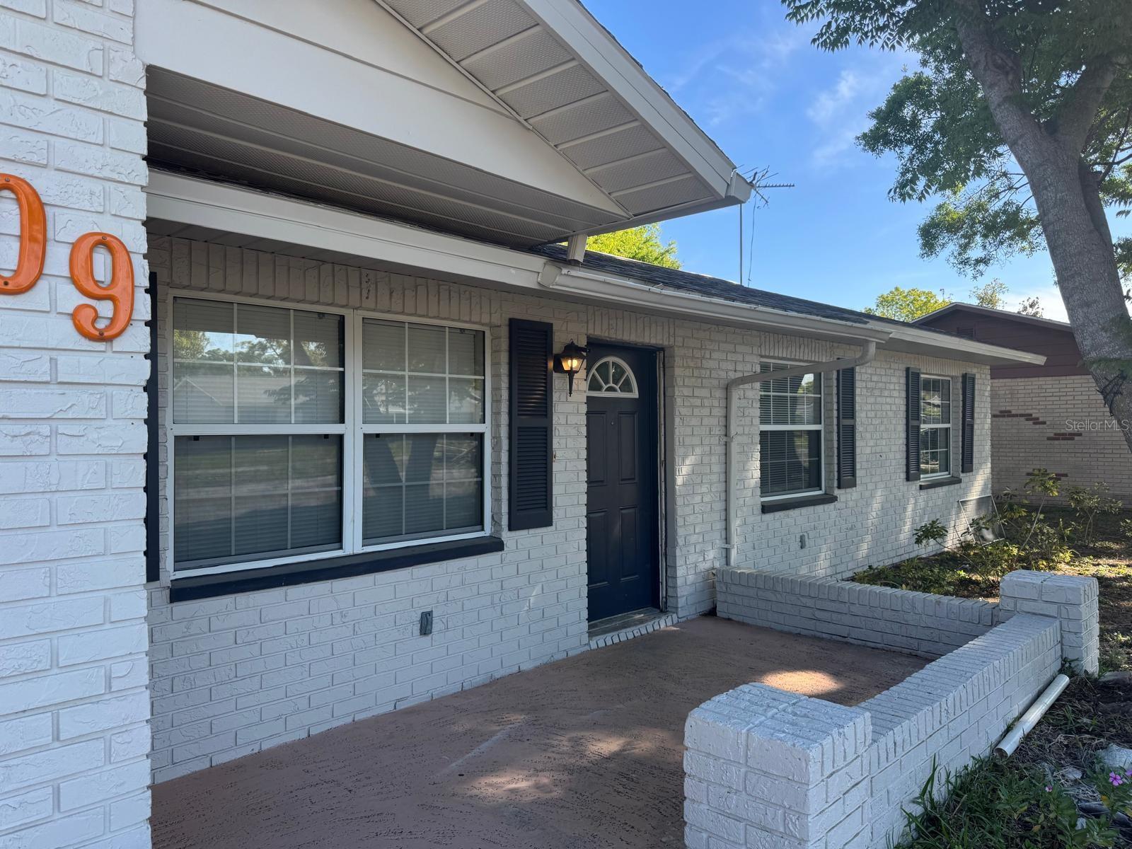 Photo of 609 AVOCADO DRIVE SEFFNER FL 33584