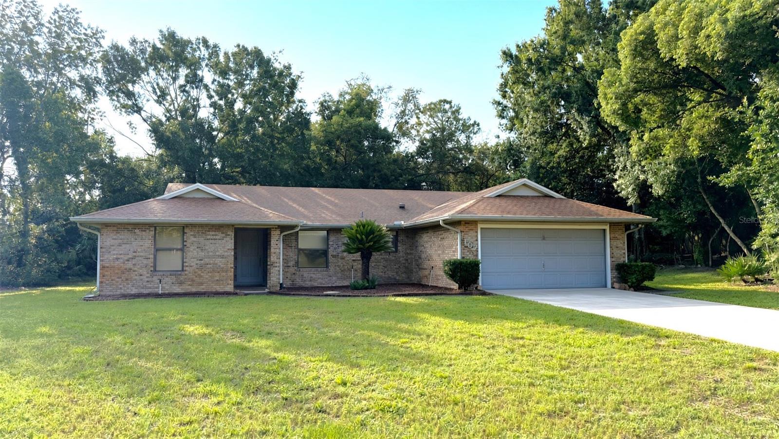 Photo of 107 HUNTER POINT COURT DEBARY FL 32713