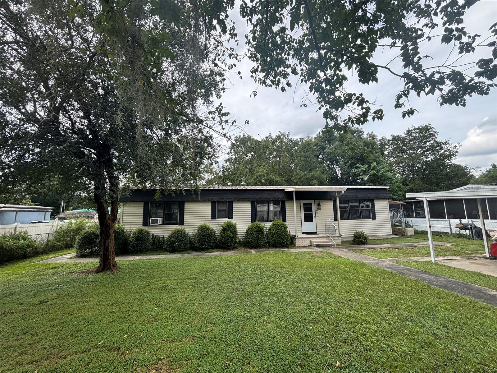 Photo of 3728 NE 59TH AVENUE SILVER SPRINGS FL 34488