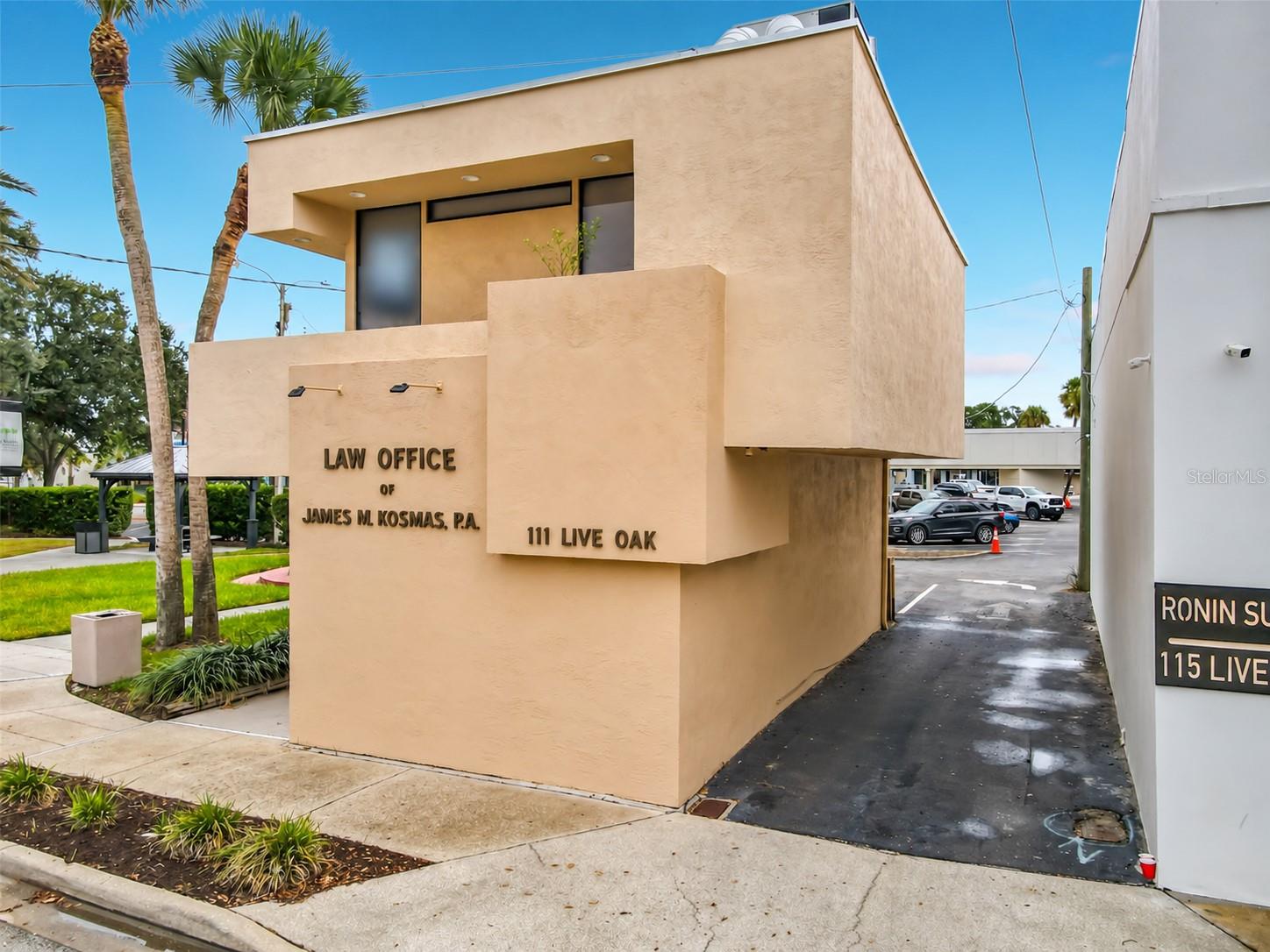 Photo of 111 LIVE OAK STREET NEW SMYRNA BEACH FL 32168