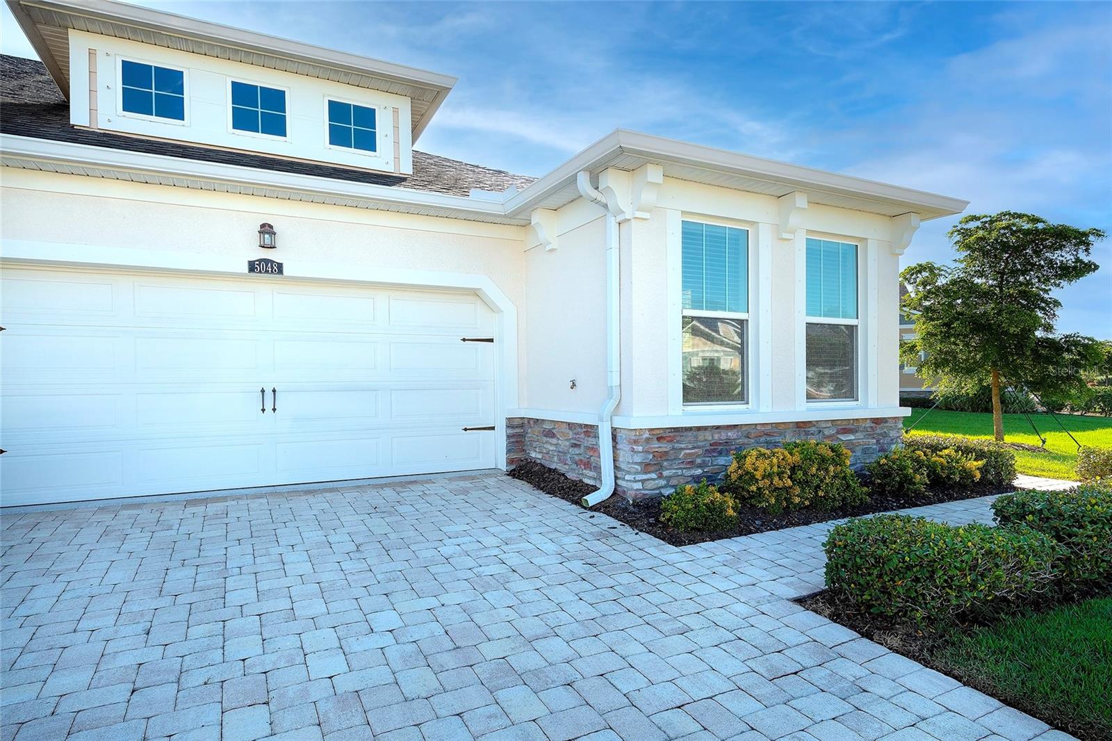 Photo of 5048 COURSE DRIVE SARASOTA FL 34232