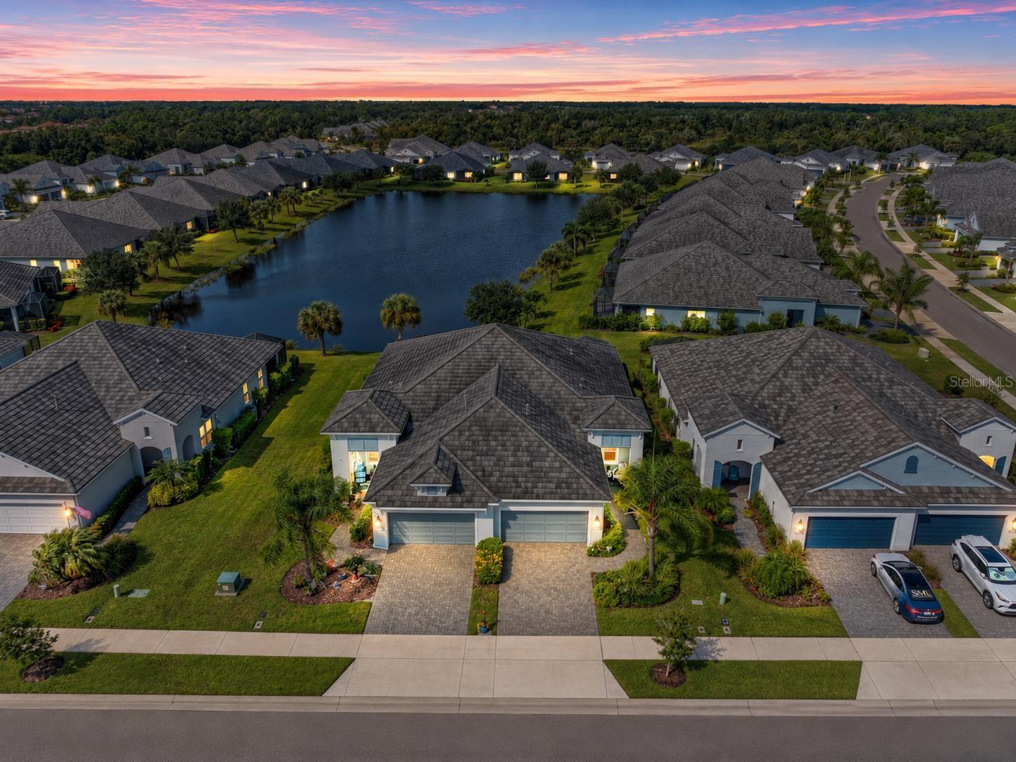 Photo of 21609 LAKE PLACID WAY VENICE FL 34293