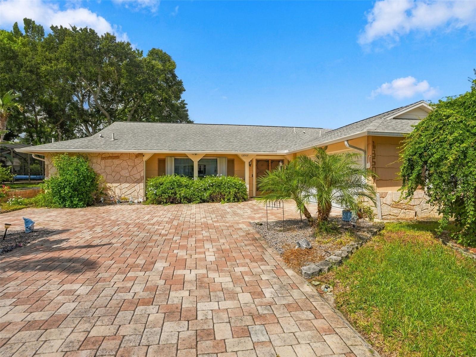 Photo of 13507 SHADBERRY LANE HUDSON FL 34667