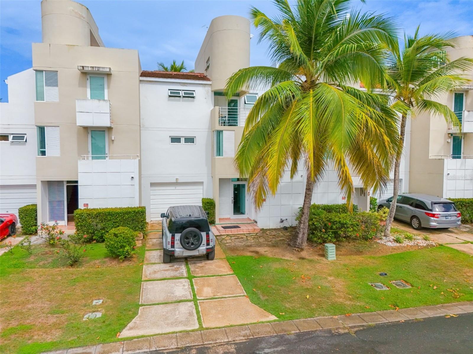 Photo of 39 VILLAS DE GOLF ESTE #39 DORADO PR 00646