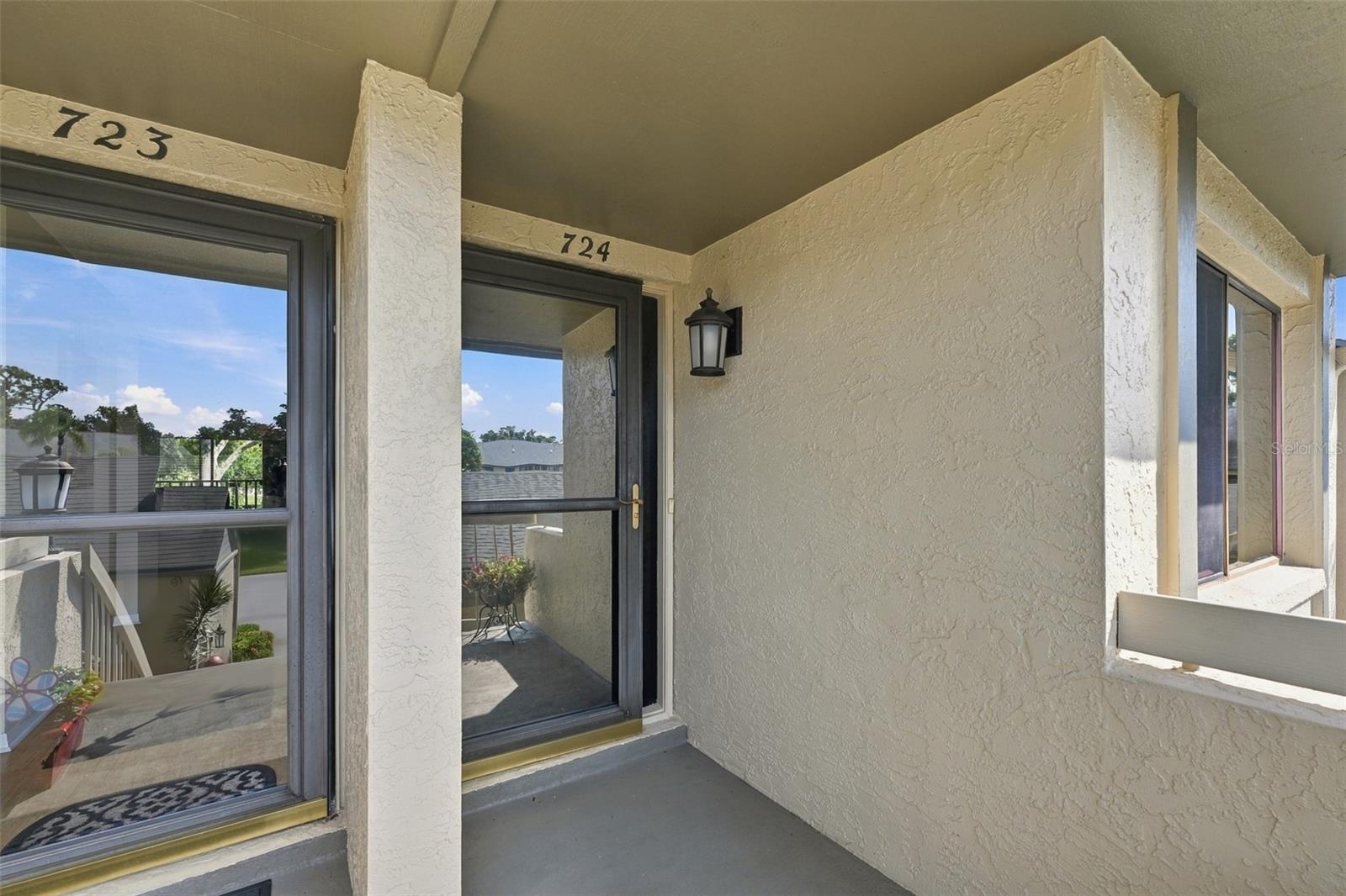 Photo of 3165 LANDMARK DRIVE #724 CLEARWATER FL 33761