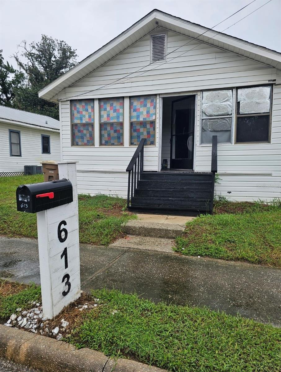 Photo of 613 NE 8TH AVENUE OCALA FL 34470