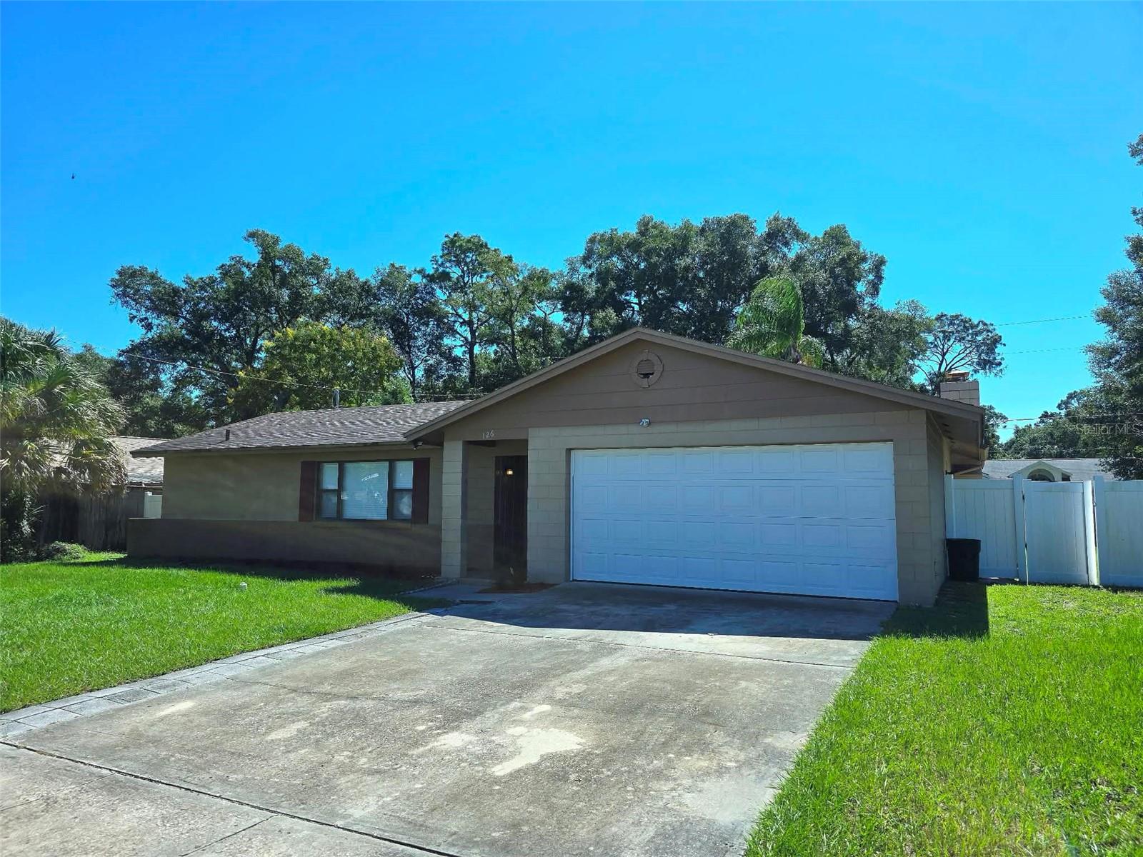 Photo of 126 MEADOWLARK DRIVE ALTAMONTE SPRINGS FL 32701