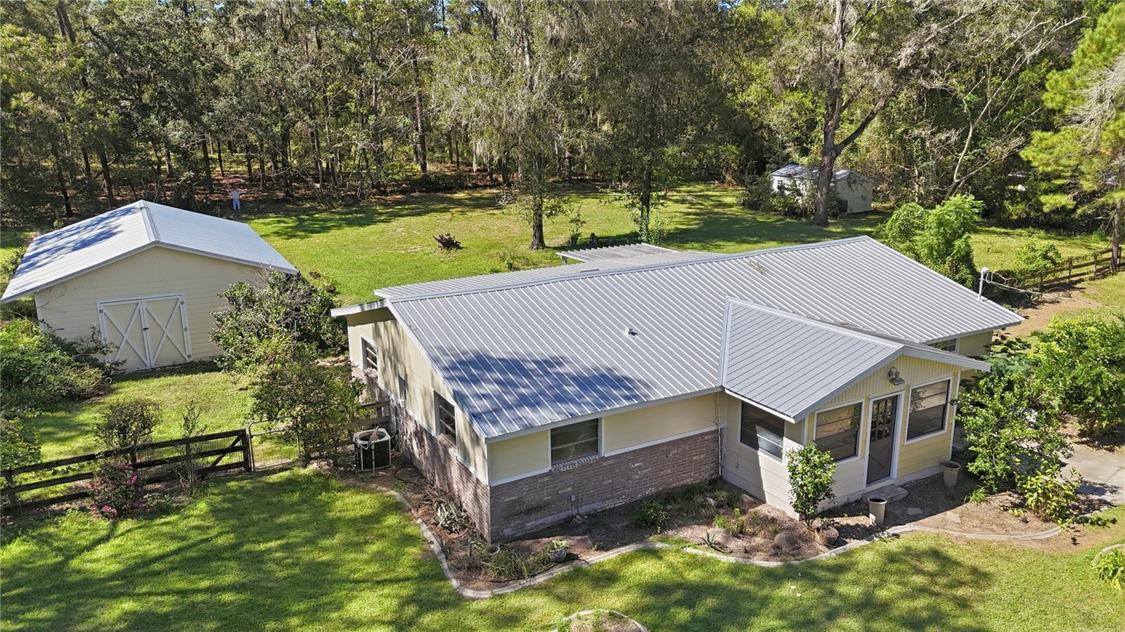 Photo of 10012 N TALL PINES TERRACE DUNNELLON FL 34434