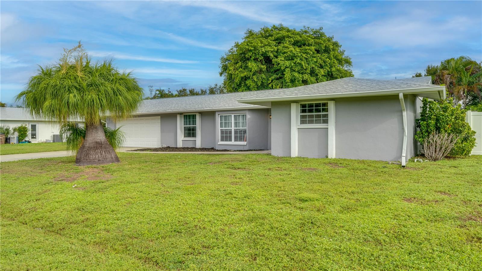 Photo of 909 SE 27TH STREET CAPE CORAL FL 33904