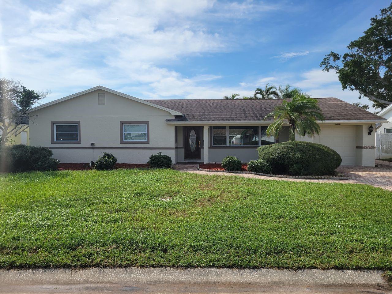 Photo of 7880 2ND AVENUE ST PETERSBURG FL 33707