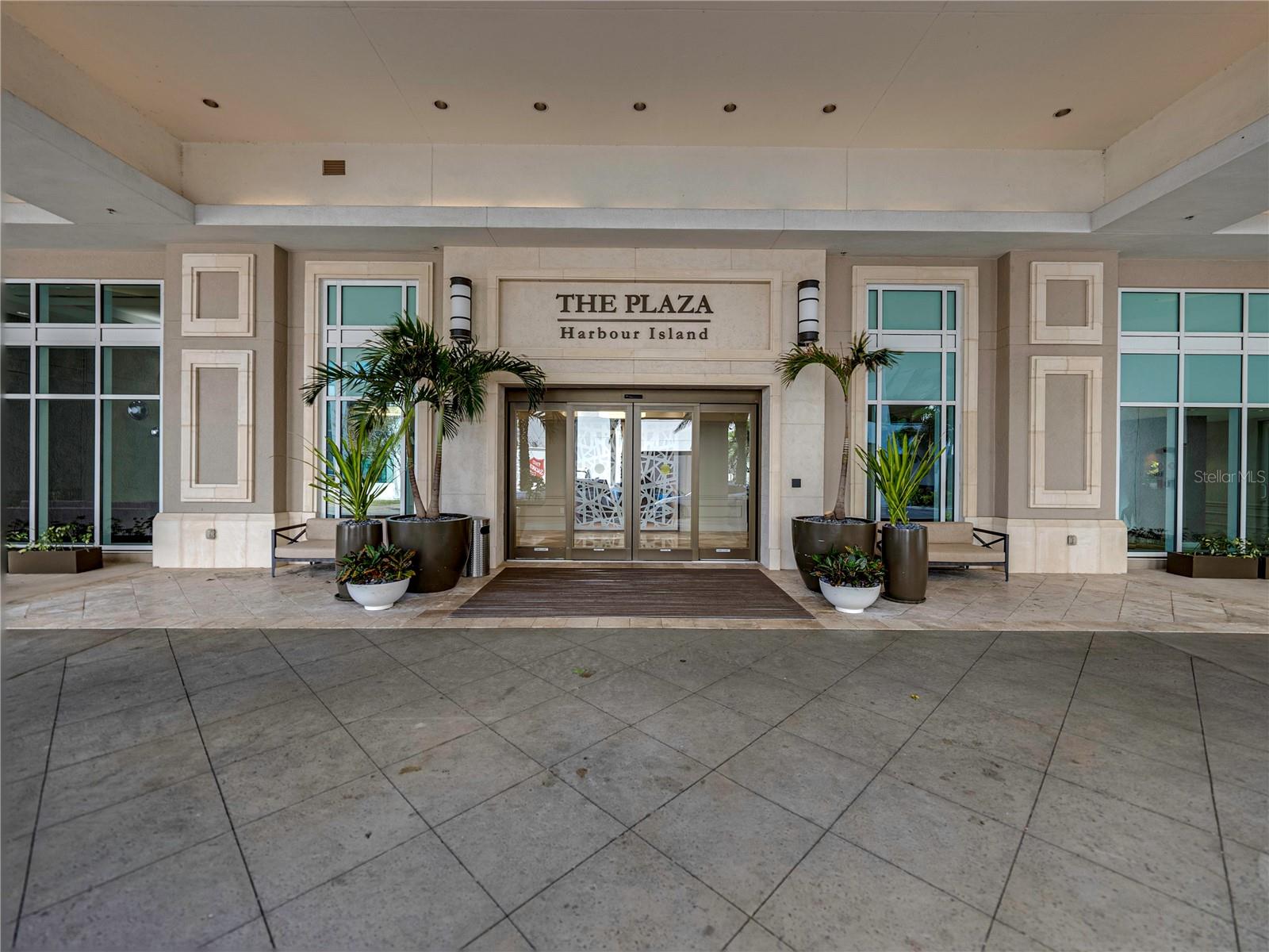 Photo of 450 KNIGHTS RUN AVENUE #405 TAMPA FL 33602
