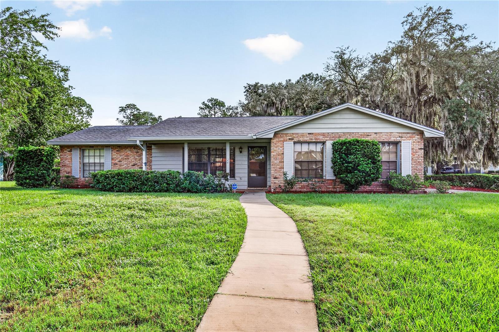 Photo of 3029 PINE COVE PLACE EUSTIS FL 32726