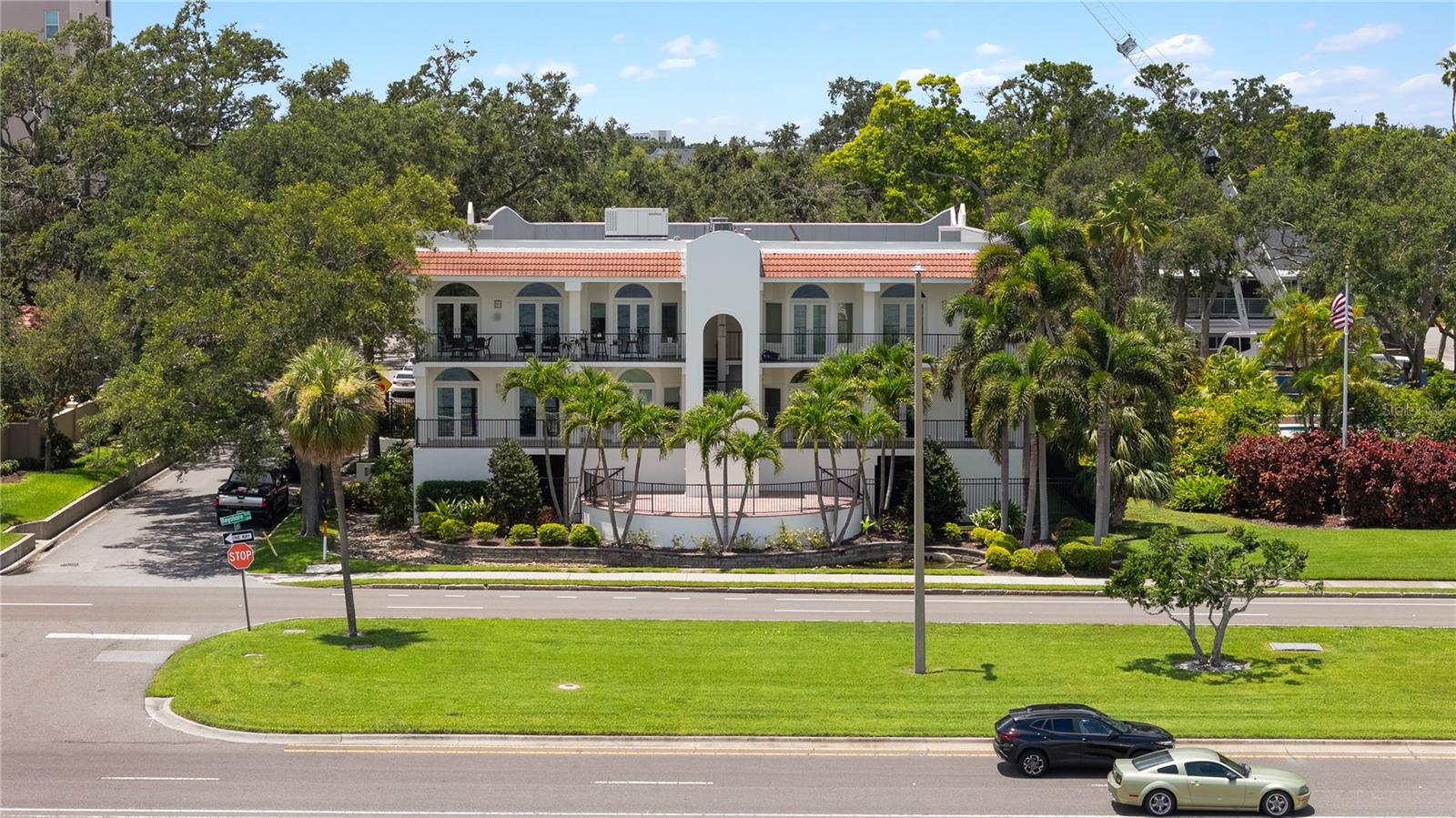 Photo of 2419 BAYSHORE BOULEVARD #3N TAMPA FL 33629