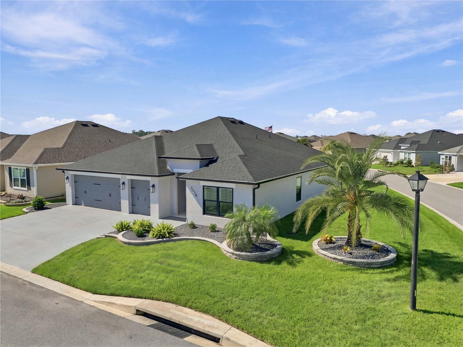 Photo of 7528 DANIEL COLLINS COURT THE VILLAGES FL 34762