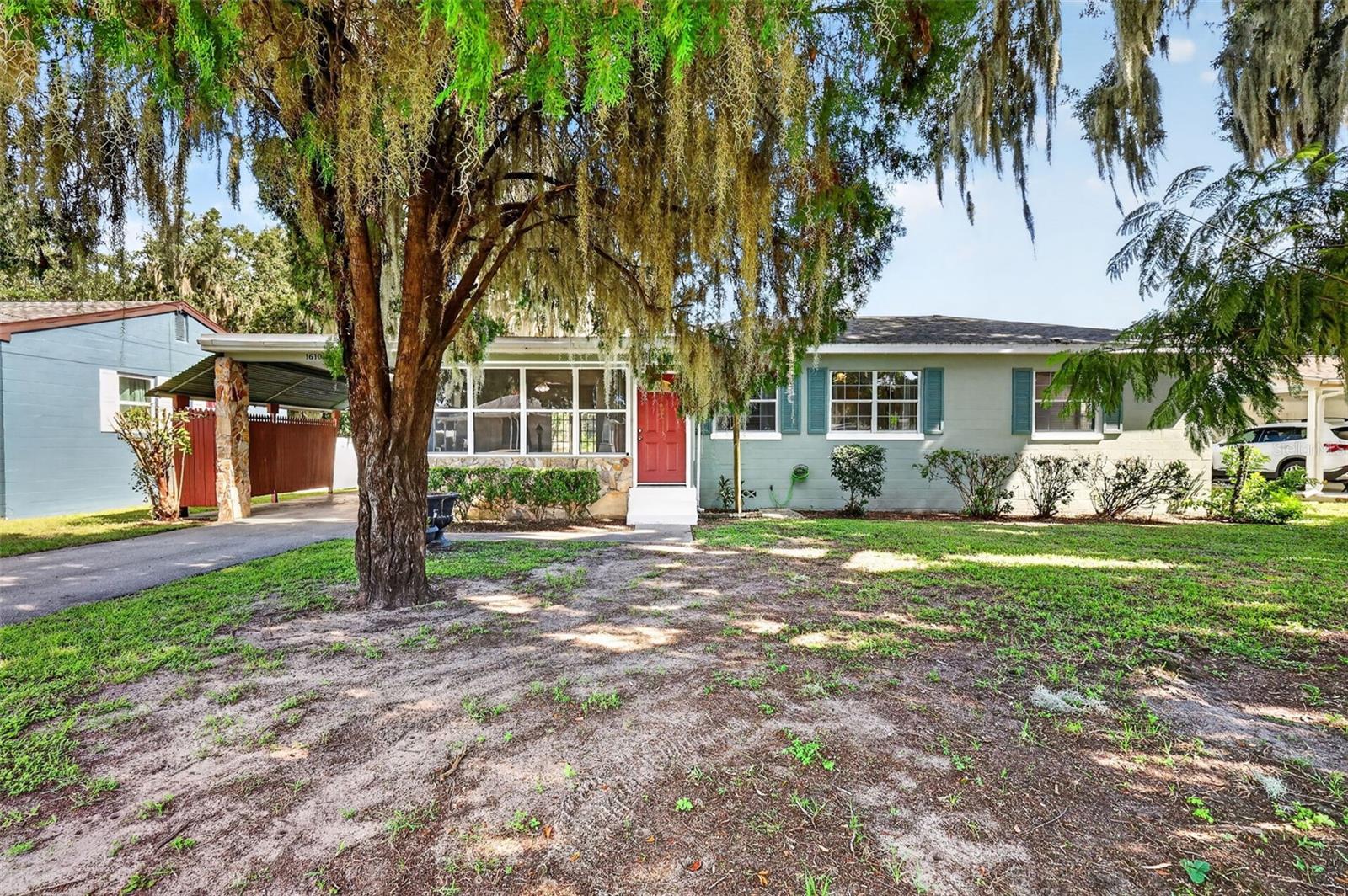 Photo of 1610 PARK DRIVE LEESBURG FL 34748