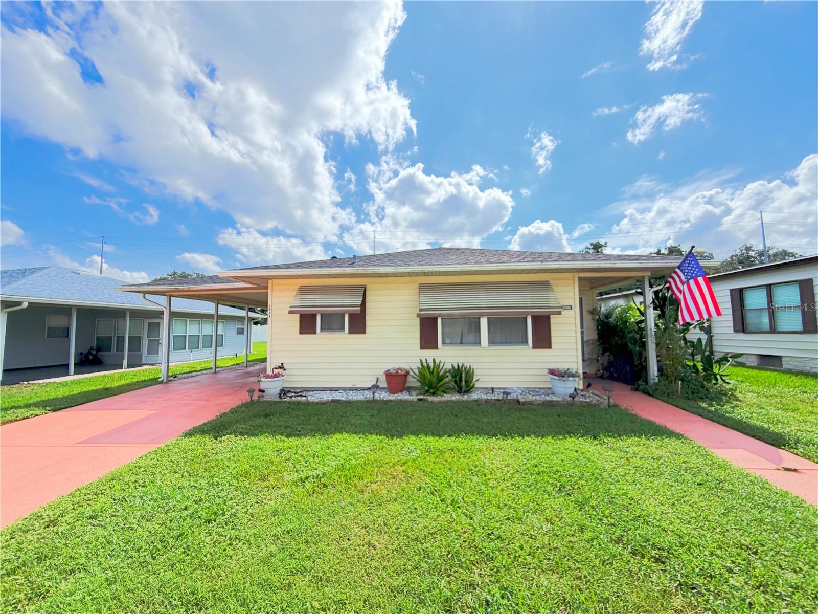 Photo of 1420 COLONNADES CIRCLE LAKELAND FL 33811