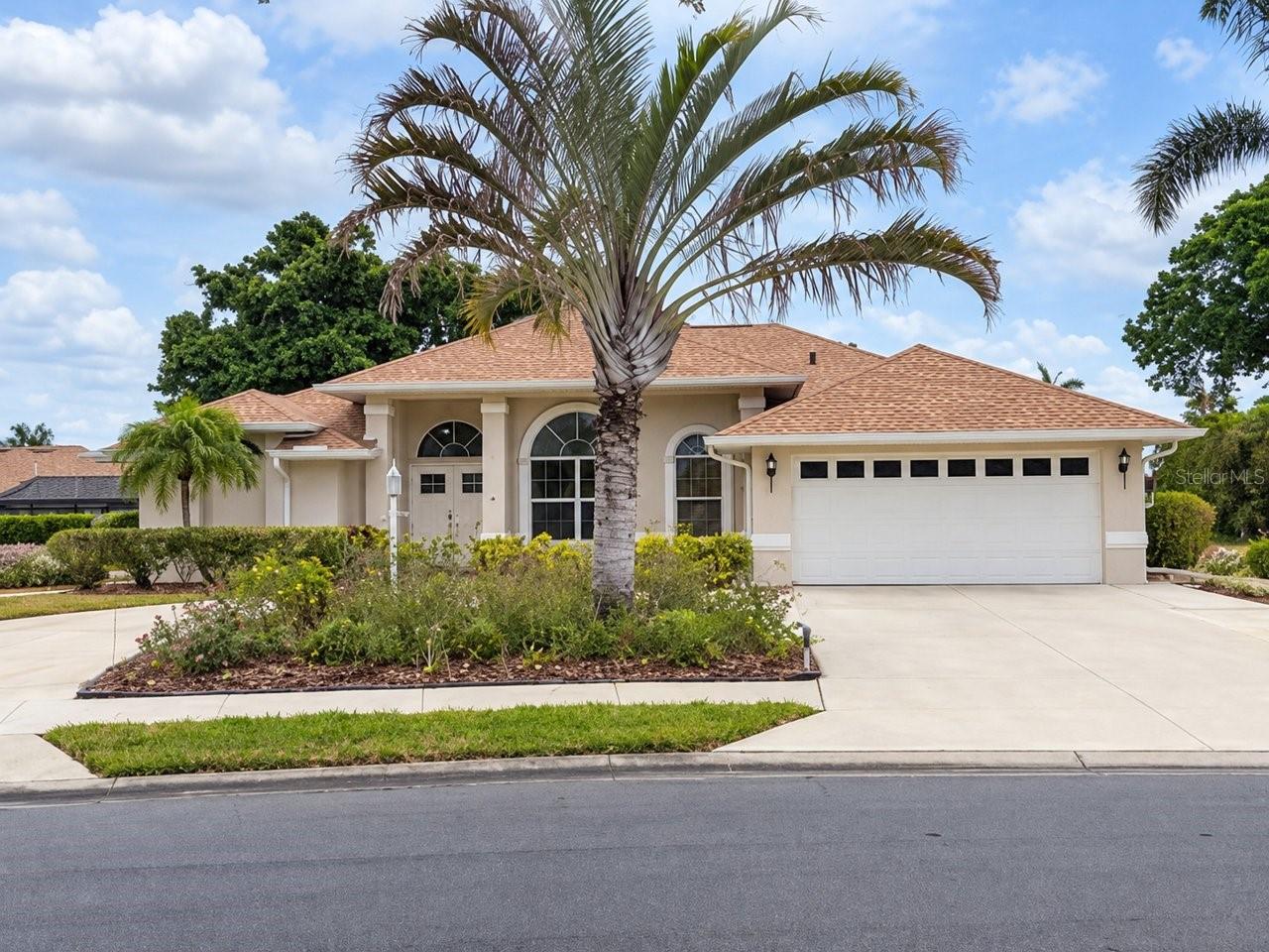 Photo of 393 VISTA WOOD DRIVE VENICE FL 34293