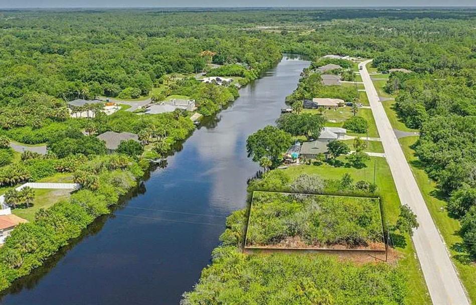 Photo of 2207 CORNELIUS BOULEVARD PORT CHARLOTTE FL 33953