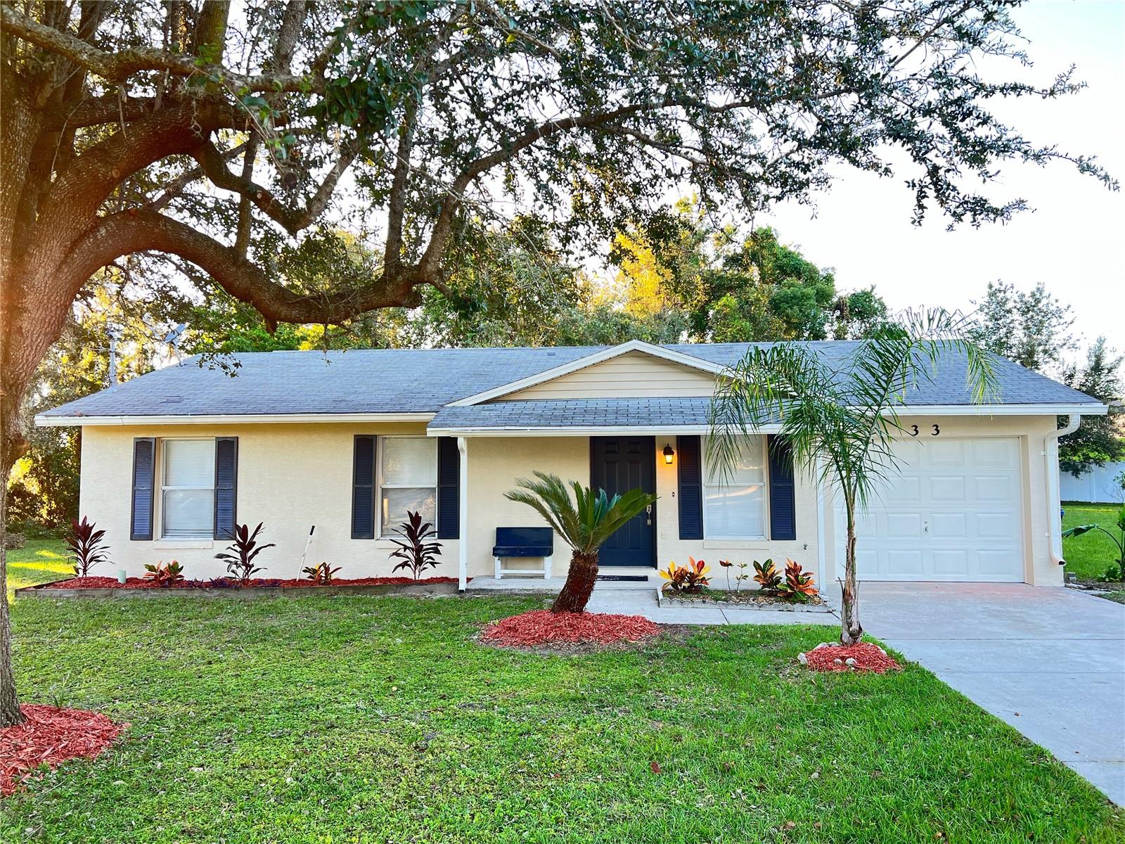 Photo of 33 LAKEVIEW COURT MASCOTTE FL 34753
