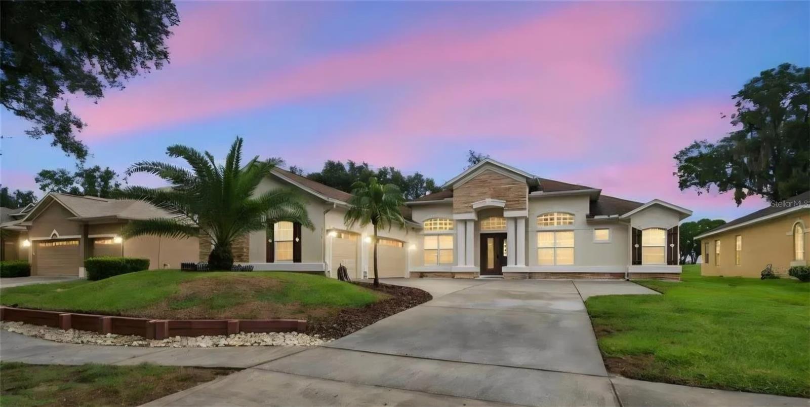 Photo of 1519 BRILLIANT CUT WAY VALRICO FL 33594