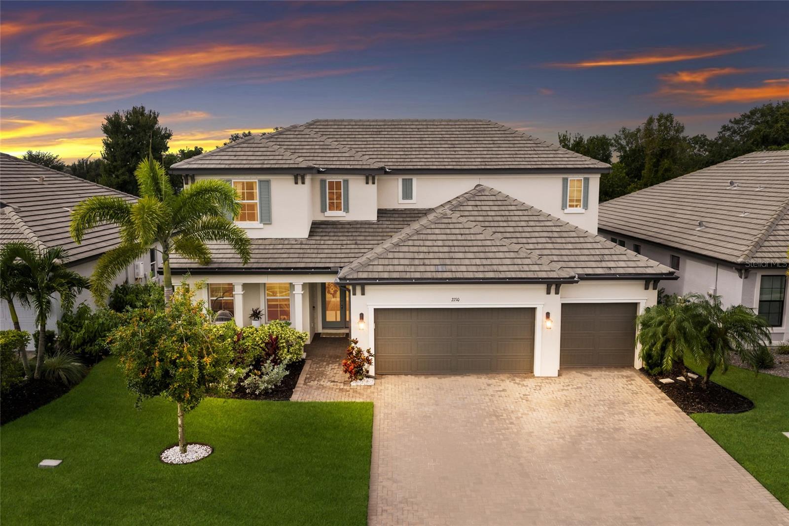 Photo of 2210 WOODLEAF HAMMOCK COURT LAKEWOOD RANCH FL 34211