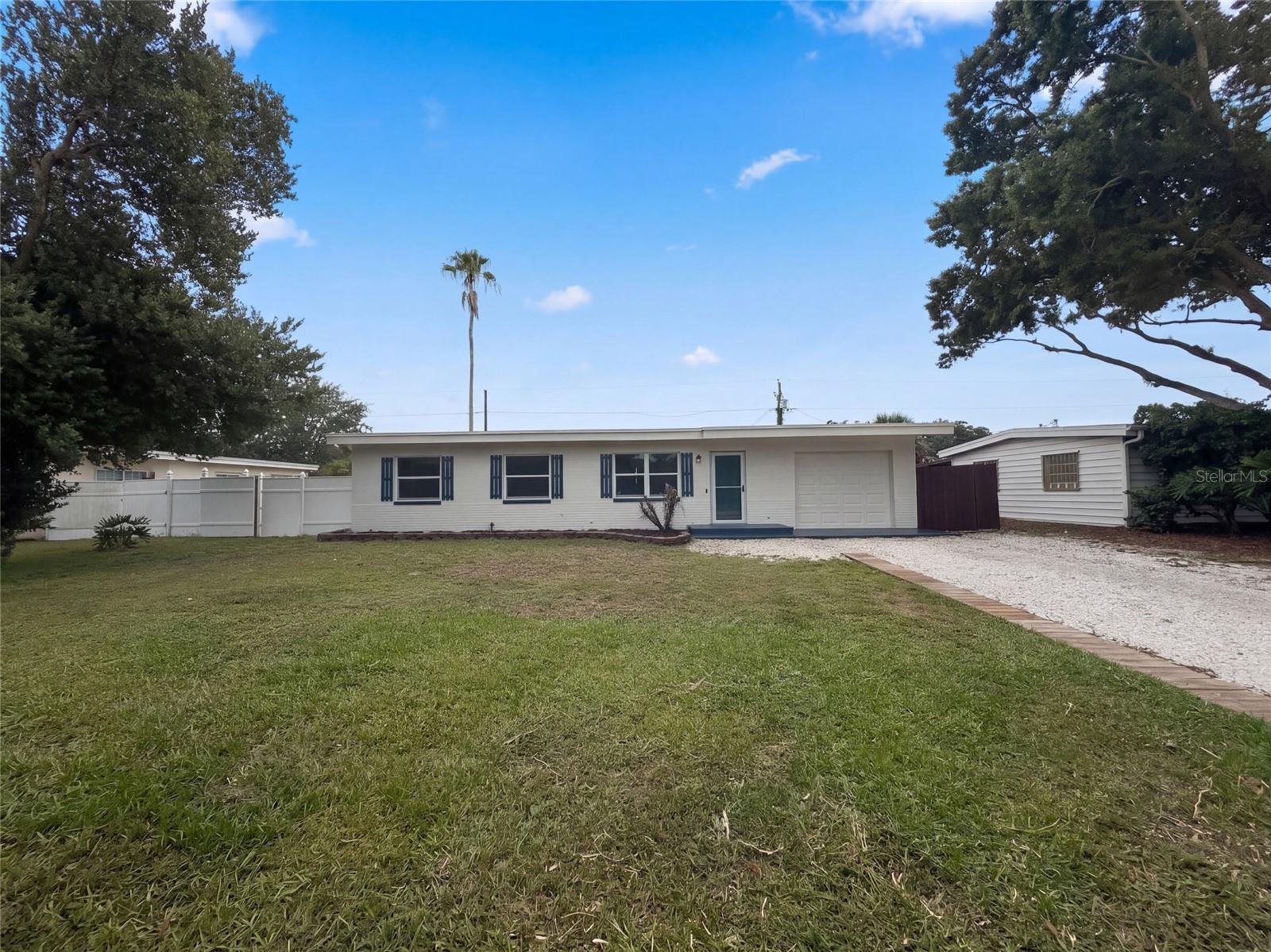 Photo of 1371 JEFFORDS STREET CLEARWATER FL 33756