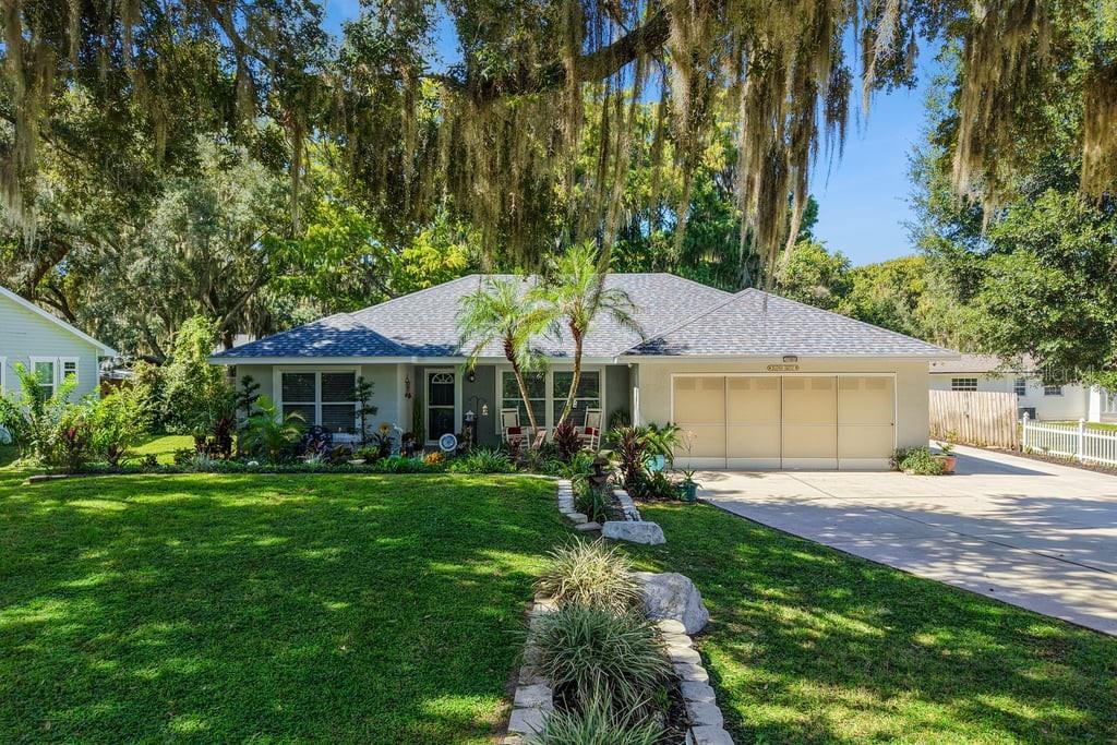 Photo of 30749 GLENN DRIVE TAVARES FL 32778