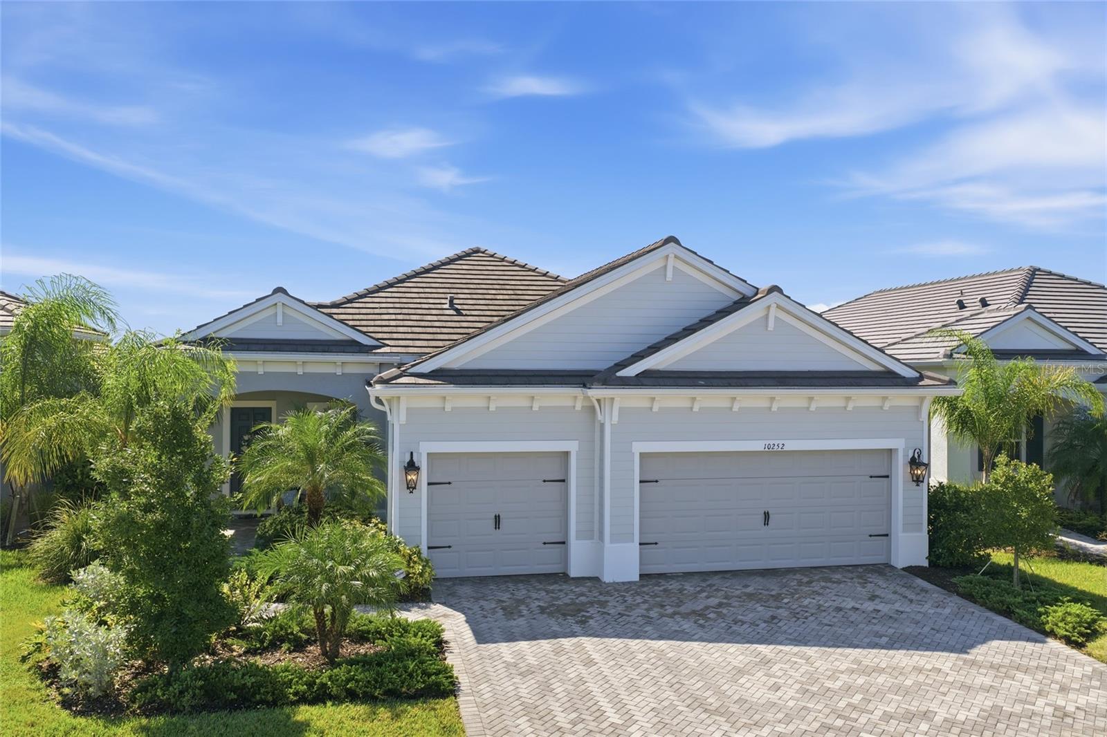 Photo of 10252 CANAVERAL CIRCLE SARASOTA FL 34241