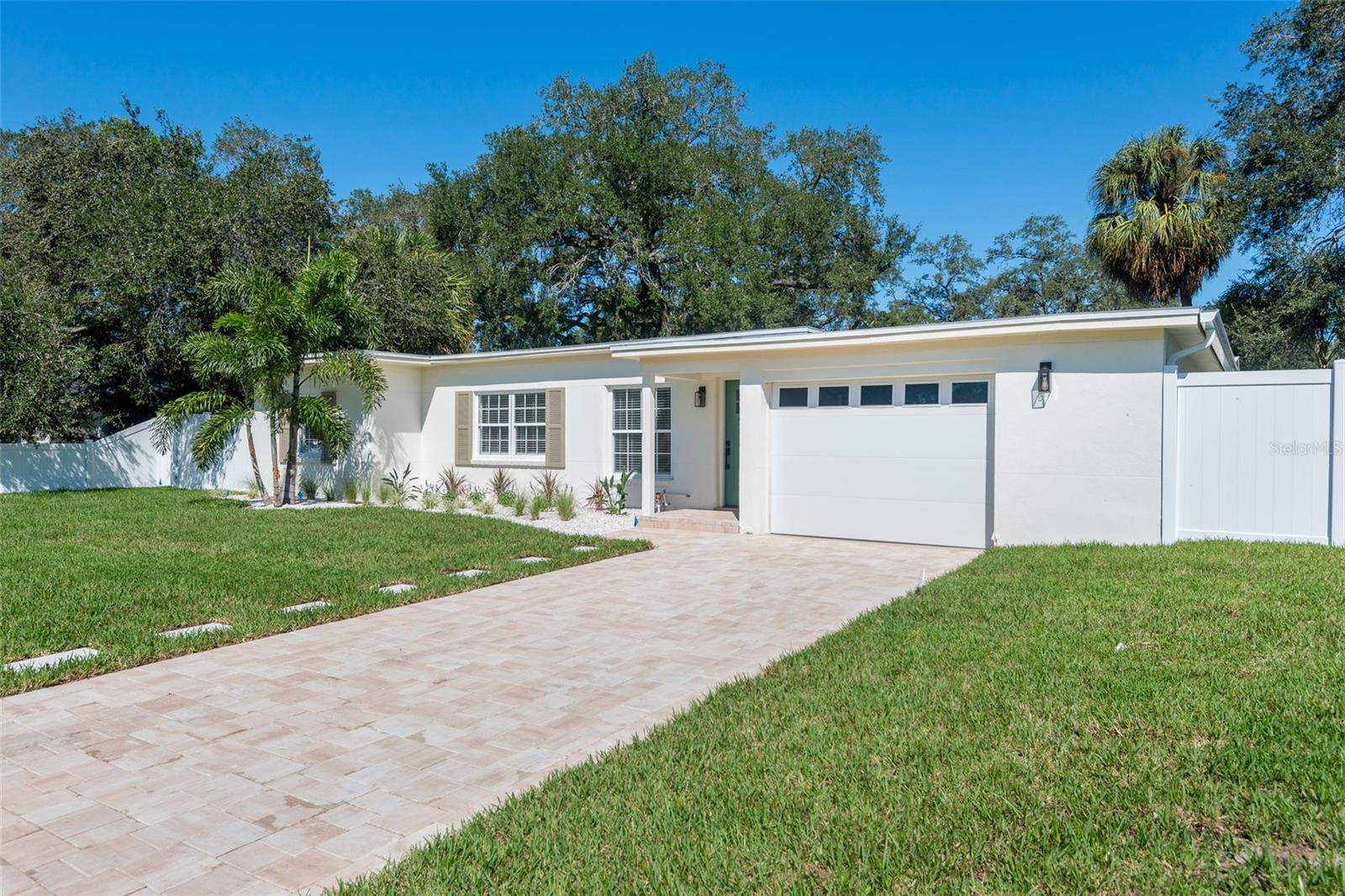 Photo of 4711 W EL PRADO BOULEVARD TAMPA FL 33629