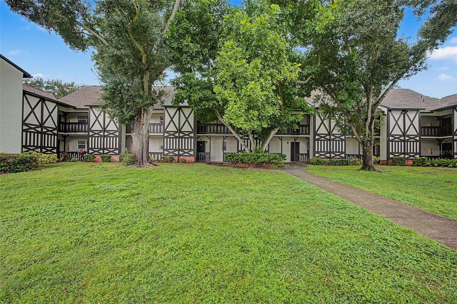 Photo of 420 N BAYSHORE BOULEVARD #104 CLEARWATER FL 33759