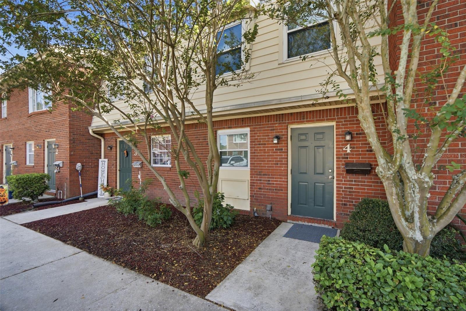 Photo of 1920 E EDGEWOOD DRIVE #E4 LAKELAND FL 33803