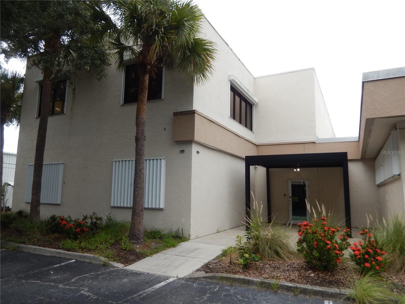 Photo of 2015 CATTLEMEN ROAD #A SARASOTA FL 34232