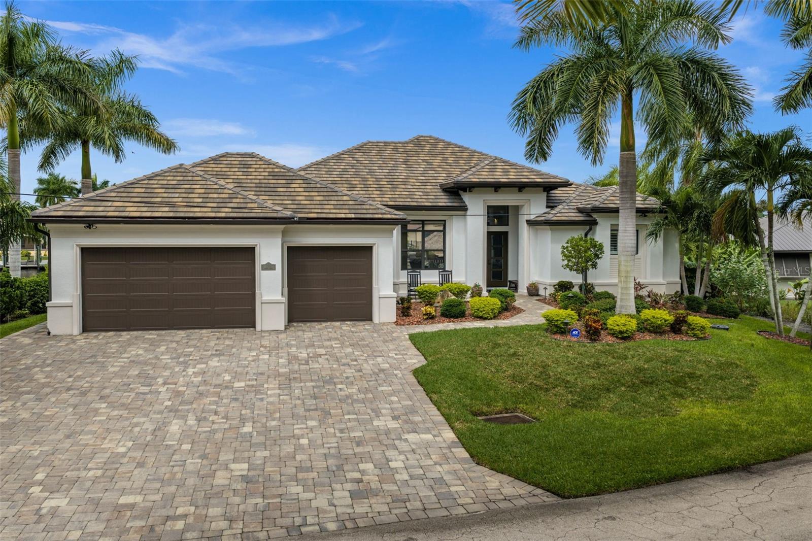 Photo of 5205 SUNSET COURT CAPE CORAL FL 33904