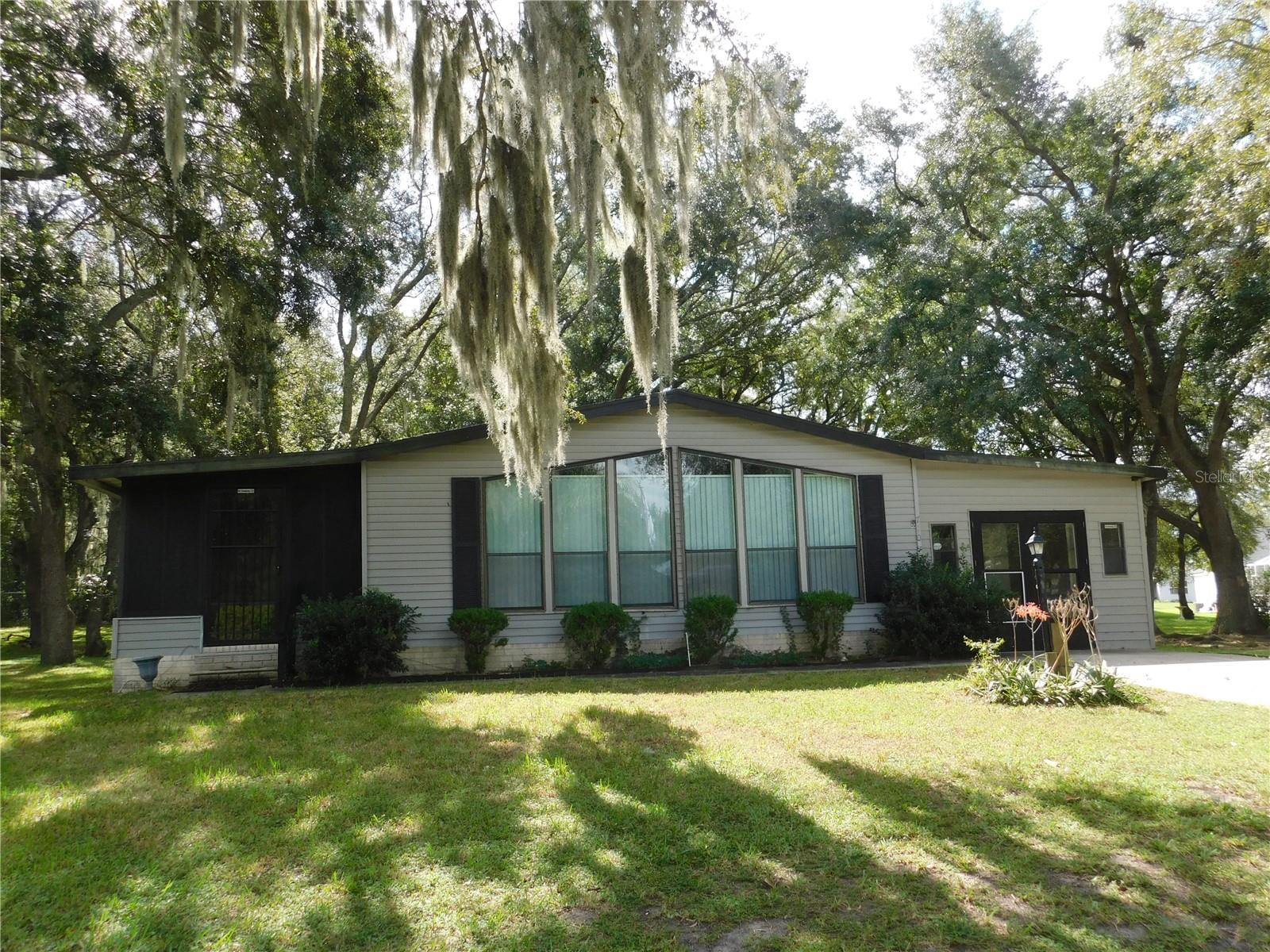 Photo of 710 HARPER PLACE LADY LAKE FL 32159