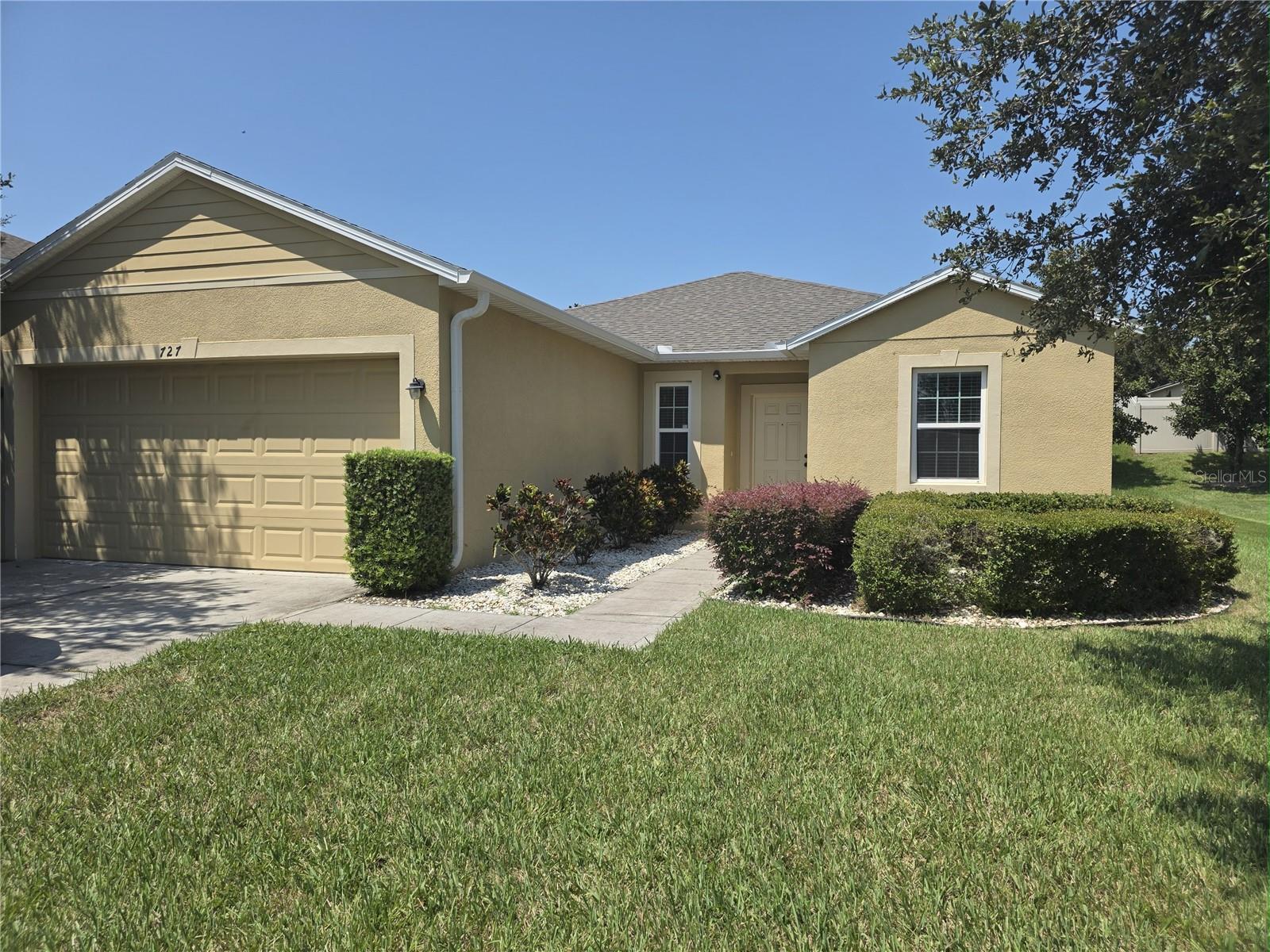 Photo of 727 LAKE DOUGLAS DRIVE GROVELAND FL 34736