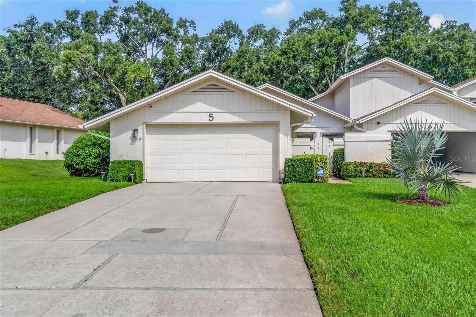 Photo of 456 LAKEVIEW DRIVE #5 PALM HARBOR FL 34683