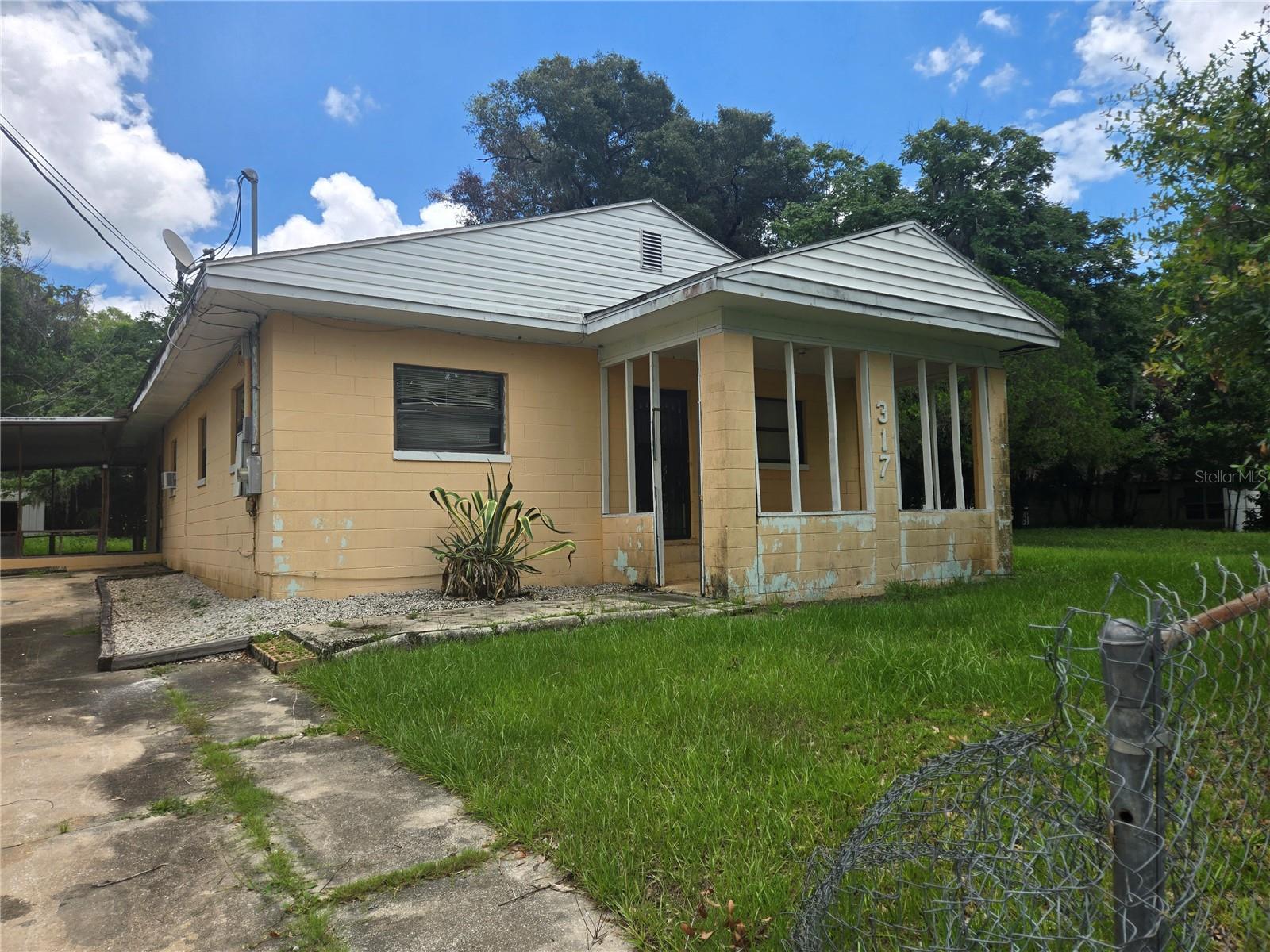 Photo of 317 S FRANKFORT AVENUE DELAND FL 32724