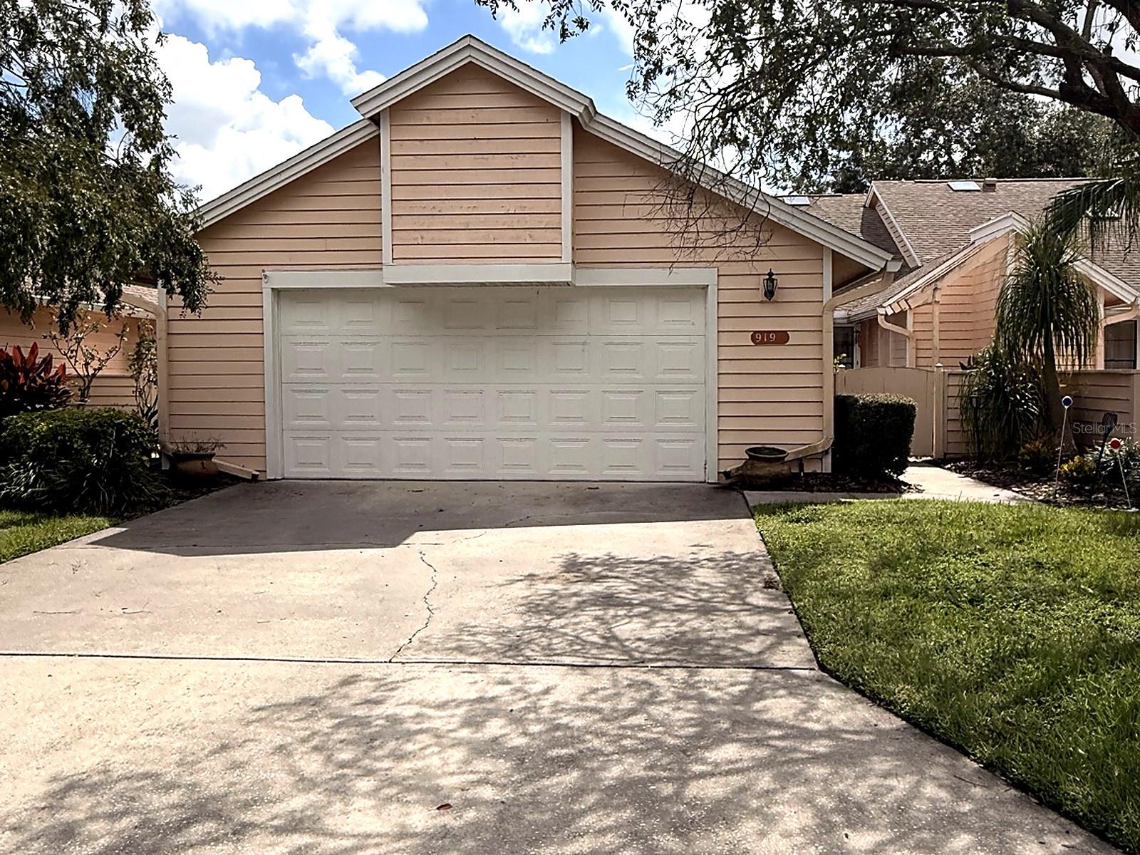 Photo of 919 RIDGE LAKE DRIVE MELBOURNE FL 32940