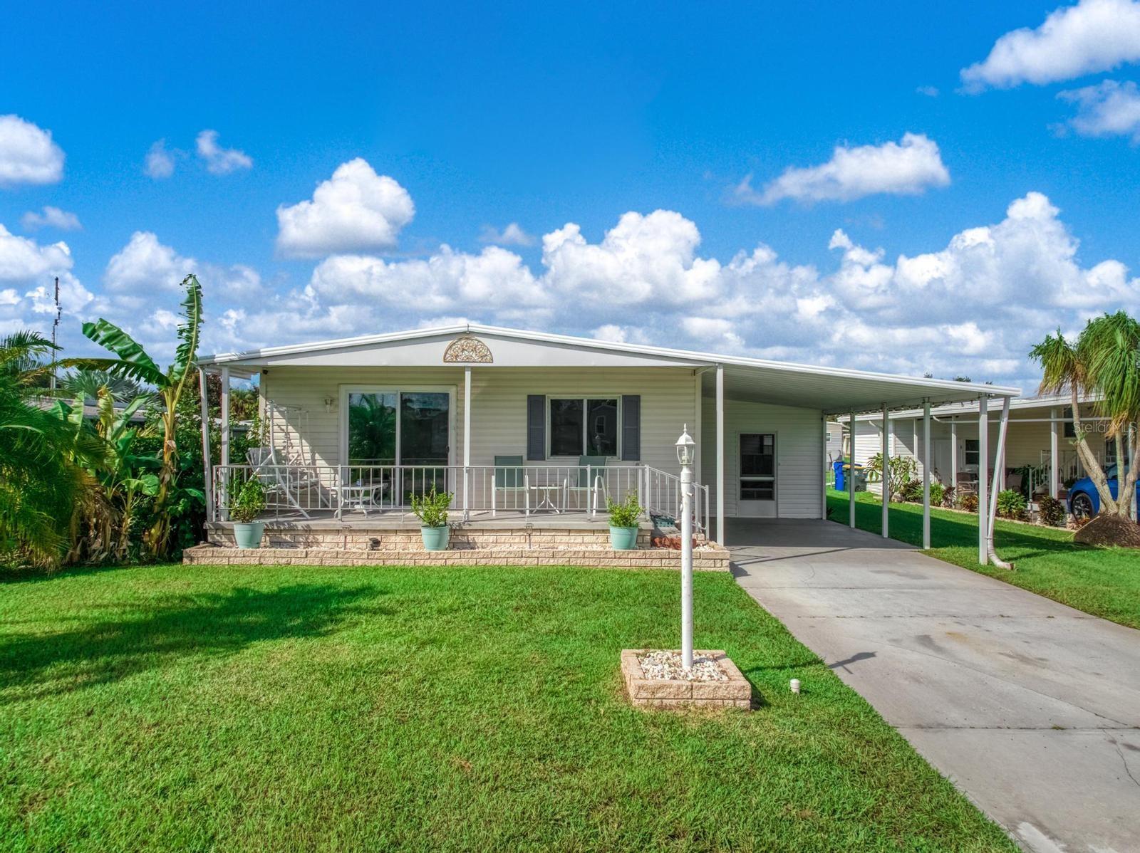 Photo of 2024 E ROBIN AVENUE SEBRING FL 33870