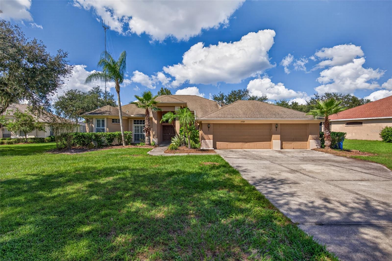 Photo of 12263 CREEK EDGE DRIVE RIVERVIEW FL 33579