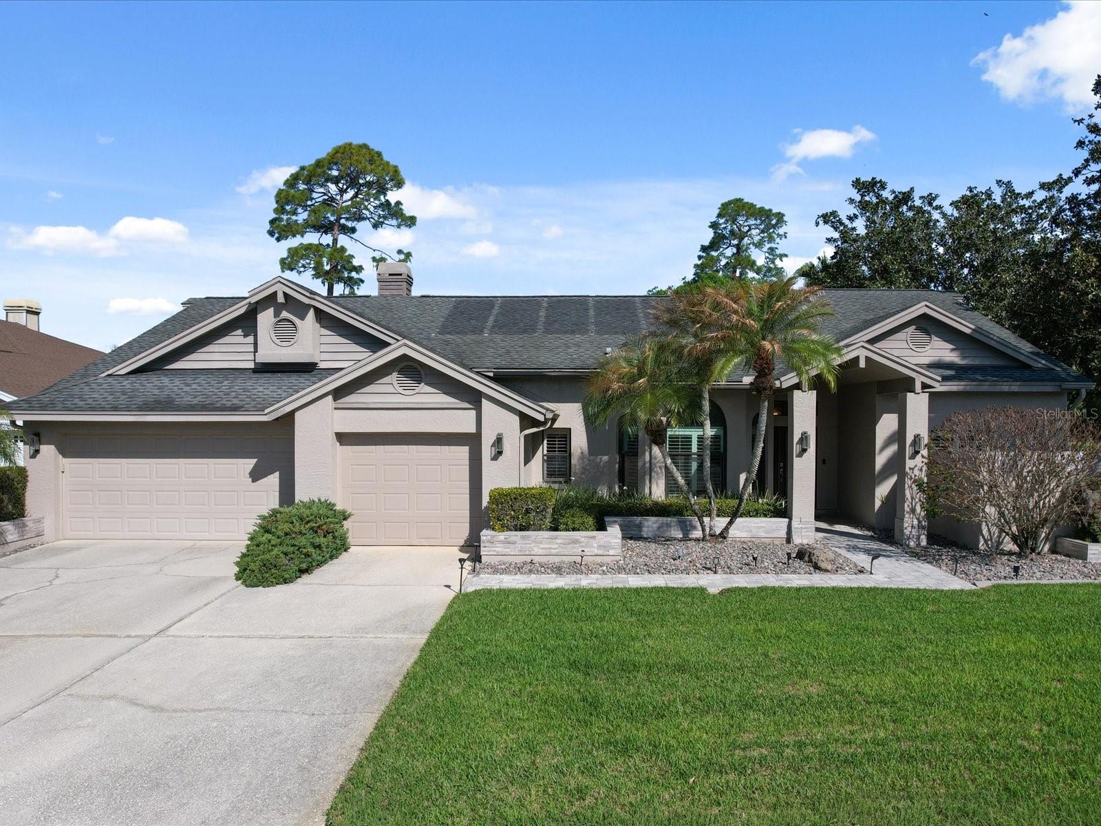 Photo of 10 WINDRUSH COURT OLDSMAR FL 34677