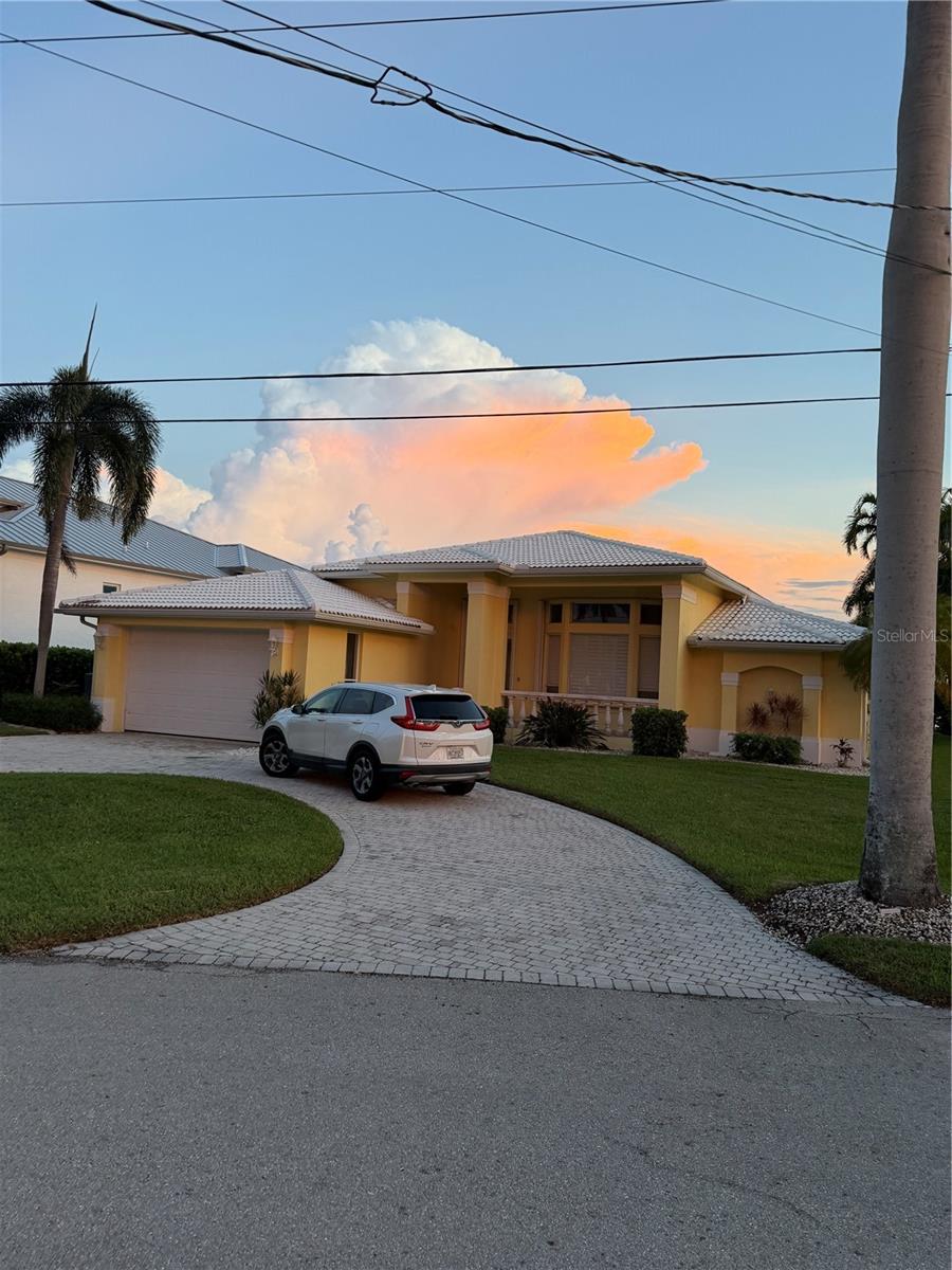 Photo of 264 BAYSHORE DRIVE CAPE CORAL FL 33904