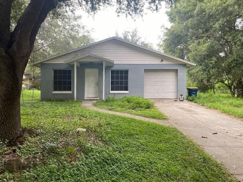Photo of 607 PALMETTO DRIVE MASCOTTE FL 34753
