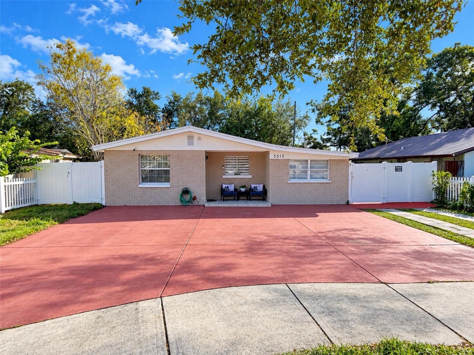 Photo of 5513 GOLDEN DRIVE TAMPA FL 33634