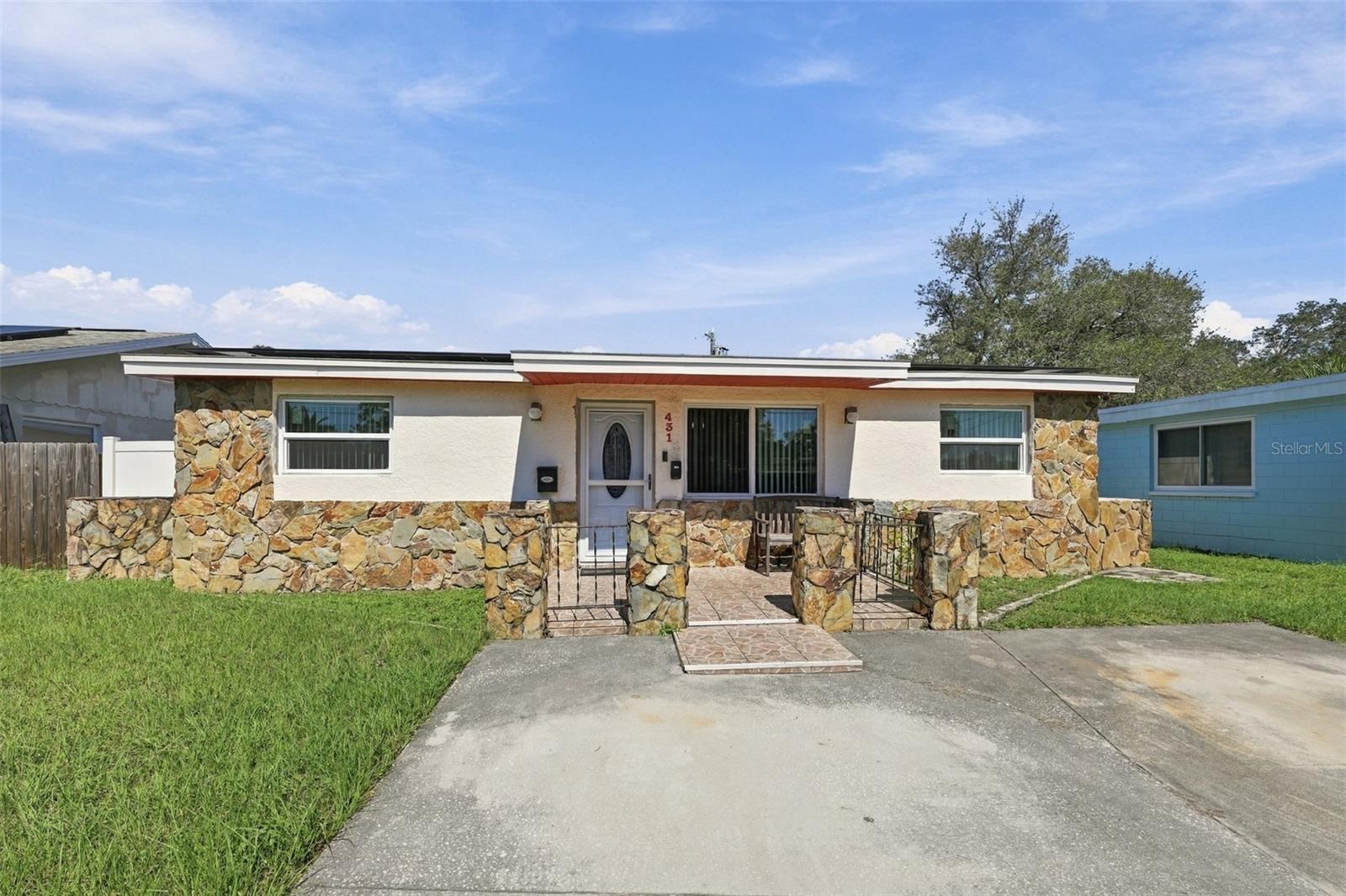 Photo of 431 74TH AVENUE ST PETERSBURG FL 33702