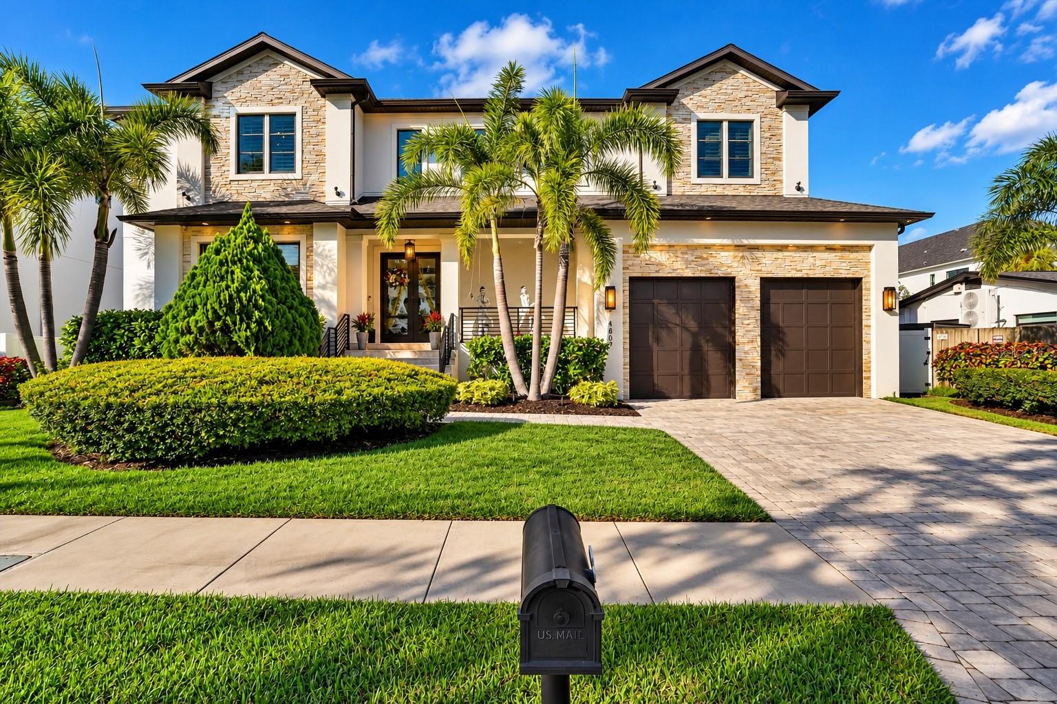 Photo of 4807 W LONGFELLOW AVENUE TAMPA FL 33629