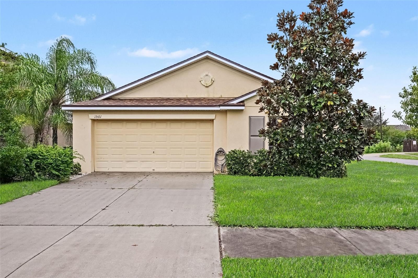 Photo of 1501 CLIMBING DAYFLOWER DRIVE RUSKIN FL 33570