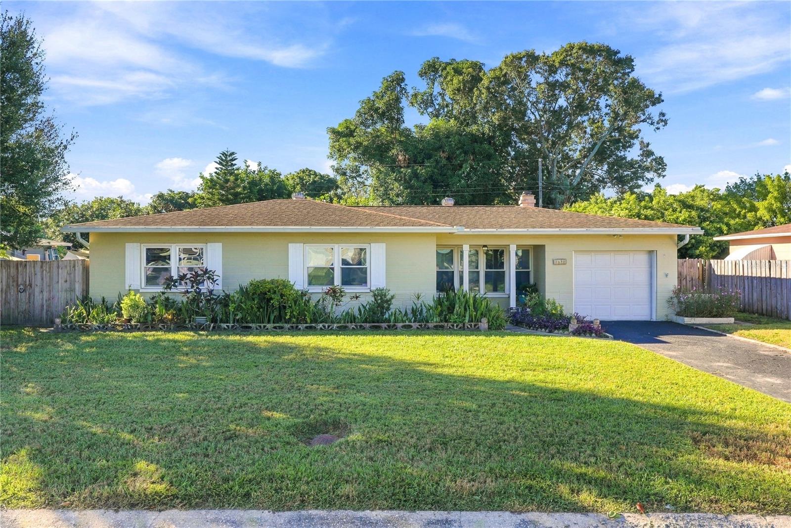 Photo of 3600 YARDLEY AVENUE ST PETERSBURG FL 33713